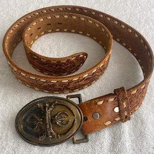 Henry Duarte Belt buckle with Vintage Western motif leather belt